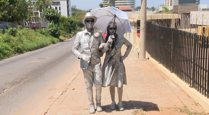 ESTATUAS_HUMANAS.png