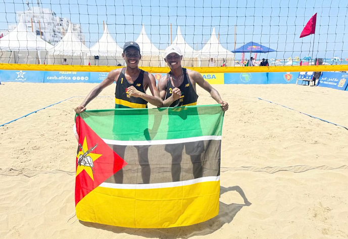 VOLEIBOL_PRAIA.png
